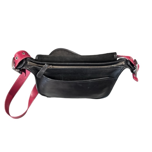 Coach Vintage Leather Crossbody Messenger Black w/ Red Strap - Picture 15 of 16